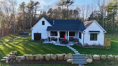 3 William Nichols Rd, West Greenwich, RI, 02817-2011 | Card Image
