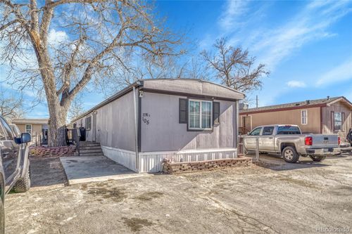 17585 E 18th Pl, Aurora, CO, 80011-5022 | Card Image