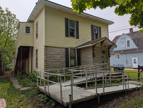 513 N Elm St, Cresco, IA, 52136-1345 | Card Image