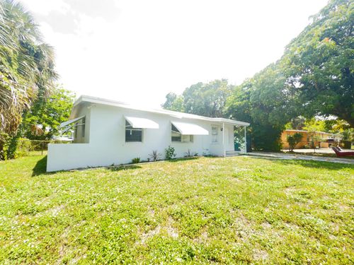 3530 Nw 1st Ct, Lauderhill, FL, 33311-8305 | Card Image