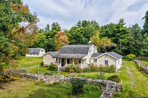 351 Gables Rd, Narrowsburg, NY, 12764-5210 | Card Image