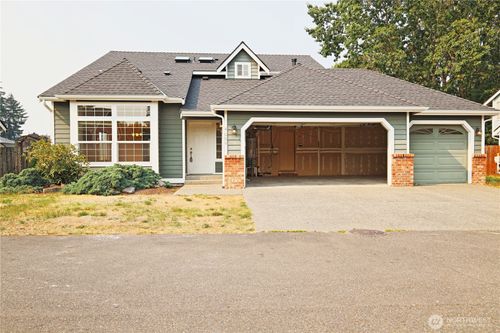 4006 Ne 18th St, Renton, WA, 98056-3372 | Card Image