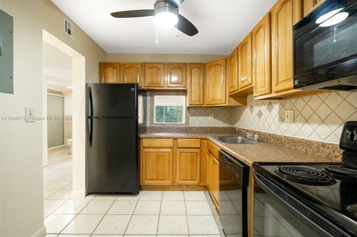 apt-101-7900 Colony Cir S, Tamarac, FL, 33321-3925 | Card Image