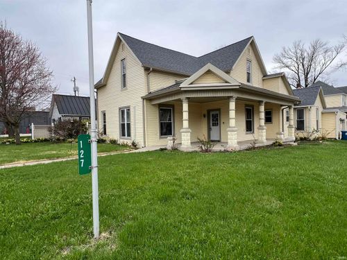 127 E Washington St, Fairmount, IN, 46928-1745 | Card Image