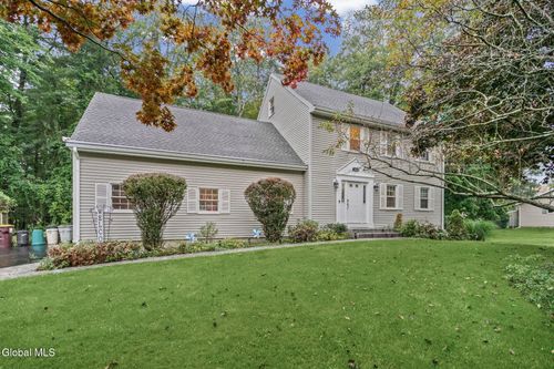 106 Brockley Dr, Delmar, NY, 12054-2329 | Card Image