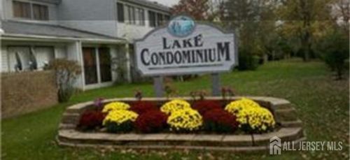 k-3 Twain Dr, Hightstown, NJ, 08520-5008 | Card Image