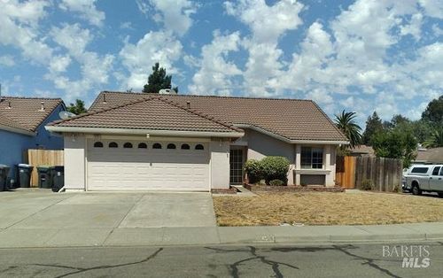 221 Sunhaven Dr, Fairfield, CA, 94533-5893 | Card Image