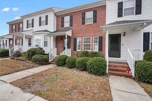 1707 Stroll Cir, Fuquay Varina, NC, 27526-6771 | Card Image