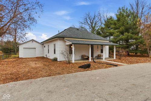 202 S Buck St, Whitestown, IN, 46075-9409 | Card Image