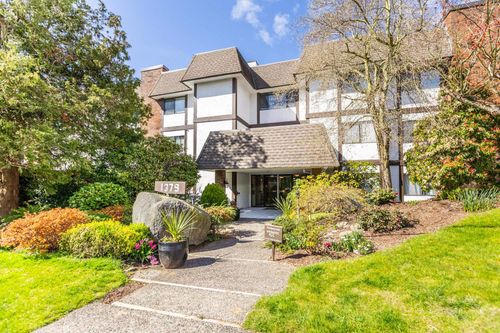 203-1379 Merklin St, White Rock, BC, V4B4C2 | Card Image