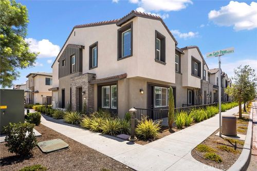 2843 E Bedford Privado, Ontario, CA, 91762-7448 | Card Image