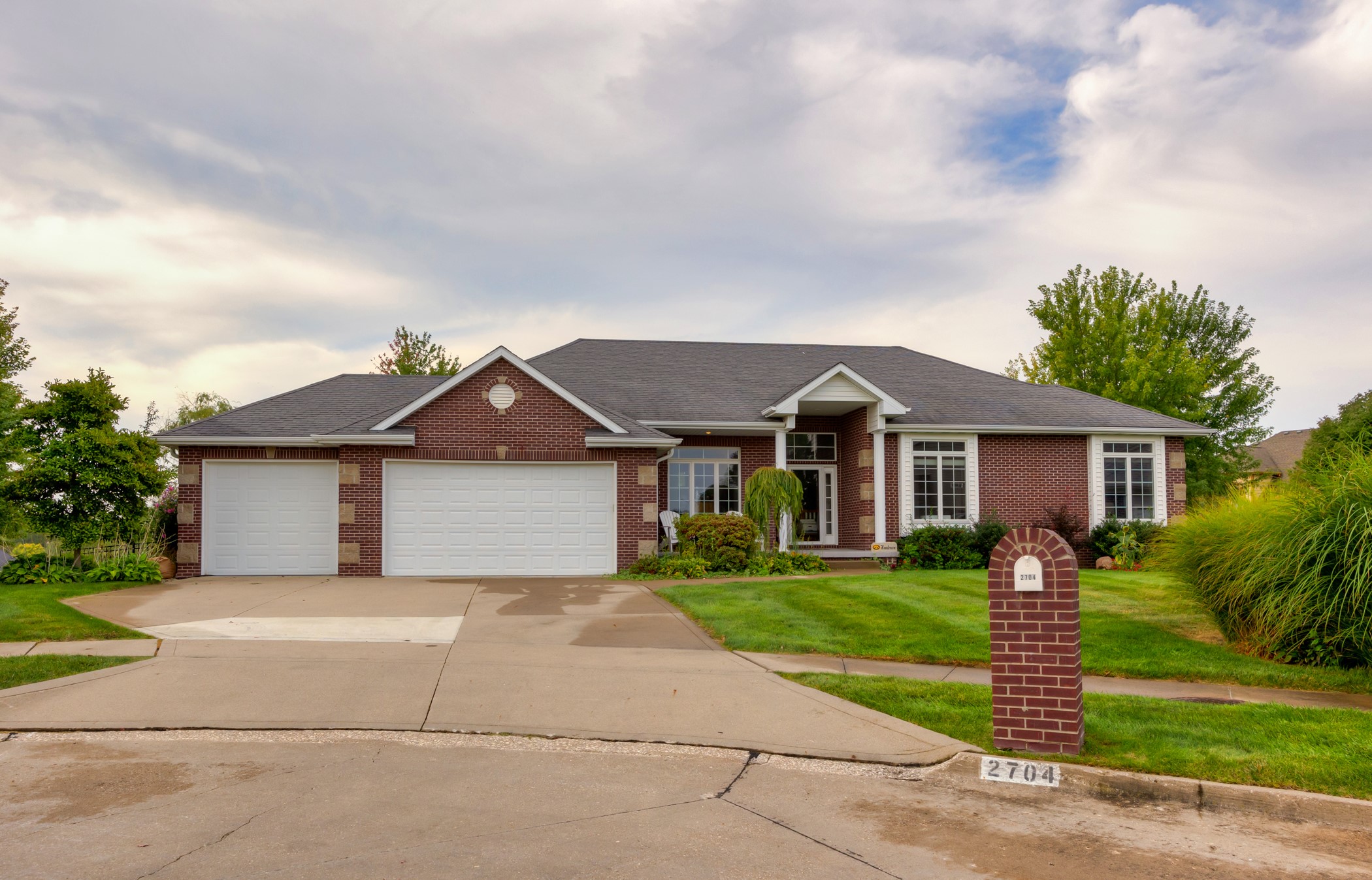 147th St, Urbandale, IA 50323