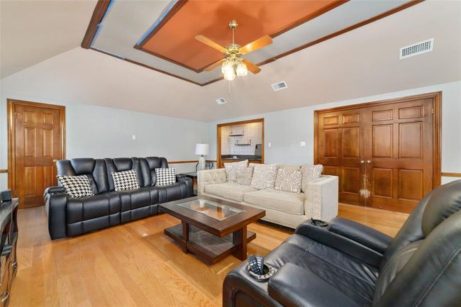 17507 Shelburne Ln, House other with 5 bedrooms, 4 bathrooms and 2 parking in Spring TX | Image 27