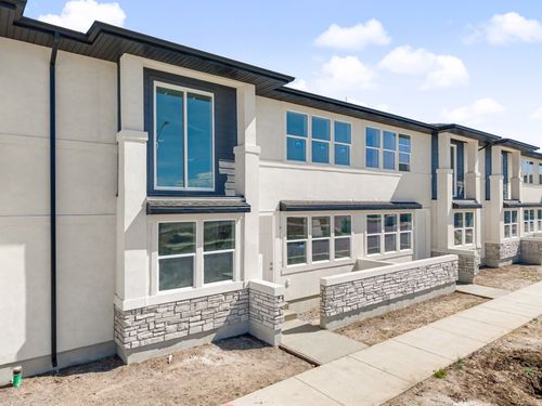 34-737 S Harrison Dr, Springville, UT, 84663-3406 | Card Image