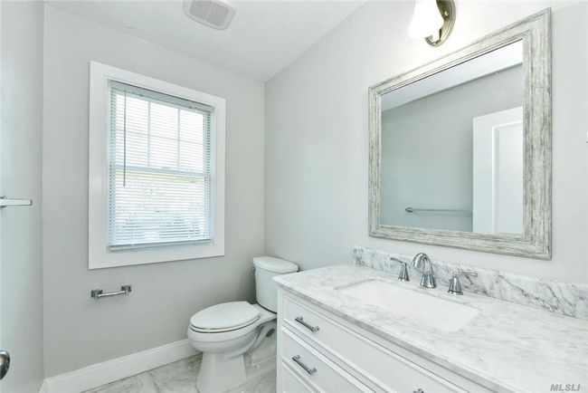 10 Dunes Ln, Home with 4 bedrooms, 4 bathrooms and null parking in Port Washington NY | Image 6