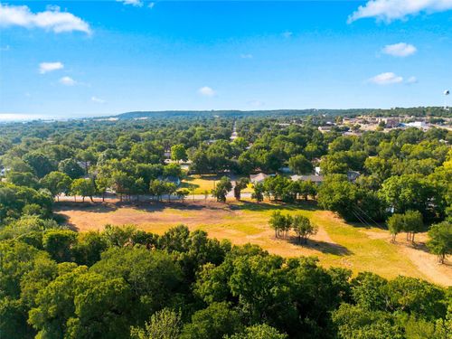 1411 Park St, Clifton, TX, 76634 | Card Image