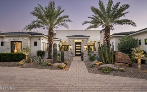 8700 N 55th Pl, Paradise Valley, AZ, 85253-2101 | Card Image