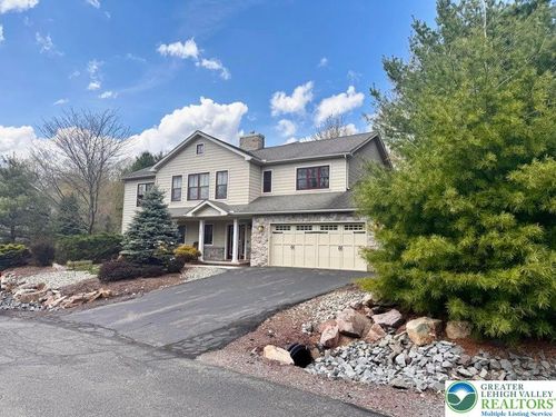 149 Longview Dr, Lake Harmony, PA, 18624-8807 | Card Image