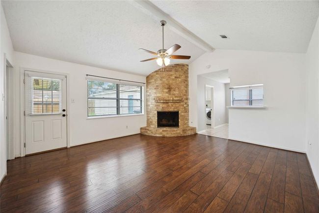 4723 Lost Oak Dr, House other with 3 bedrooms, 2 bathrooms and 2 parking in Spring TX | Image 6