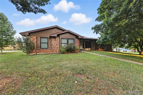 133 Kinley Dr, Farmington, MO, 63640-2943 | Card Image