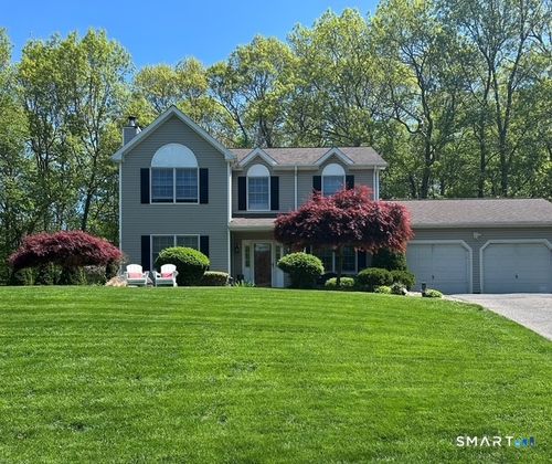 68 Doris Rd, Bristol, CT, 06010-7105 | Card Image