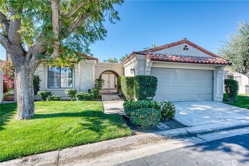 48111 Calle Seranas, La Quinta, CA, 92253-2205 | Card Image