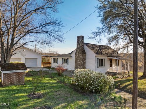 2117 Carolina Mill Rd, Burlington, NC, 27217-8504 | Card Image