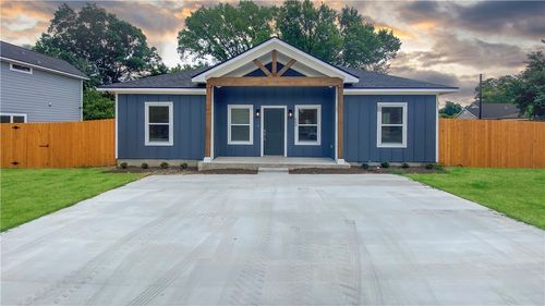 503 N Logan Ave, Bryan, TX, 77803-2500 | Card Image