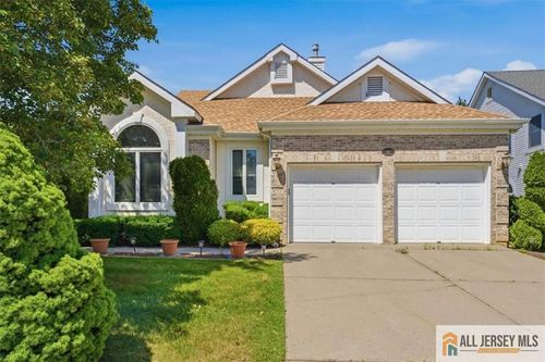 41 Sherwood Dr, Monroe, NJ, 08831-1975 | Card Image