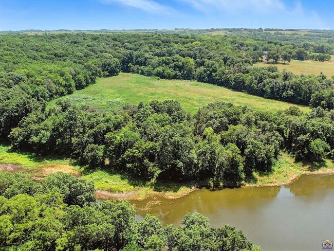 6010 Sw Douglas Rd, House other with 3 bedrooms, 3 bathrooms and null parking in Topeka KS | Image 56