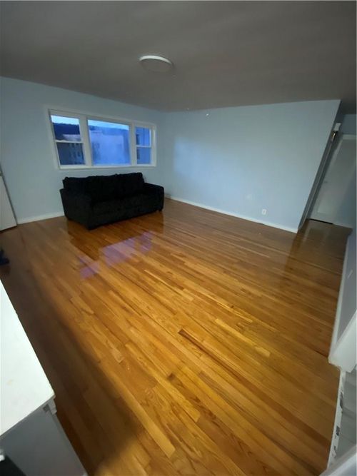 14 Sunnyside Dr, Yonkers, NY, 10705-1711 | Card Image