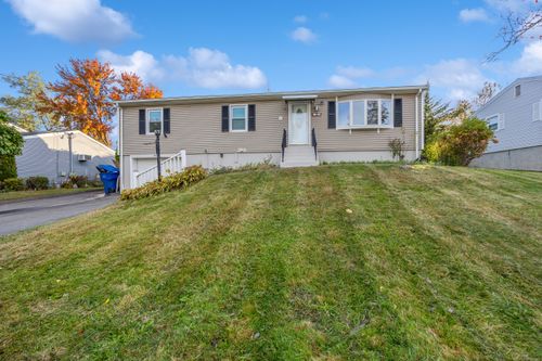 197 Hickory Hill Dr, Waterbury, CT, 06708-3982 | Card Image