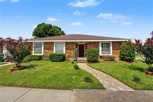 87 Gelpi Ave, Kenner, LA, 70065-3150 | Card Image