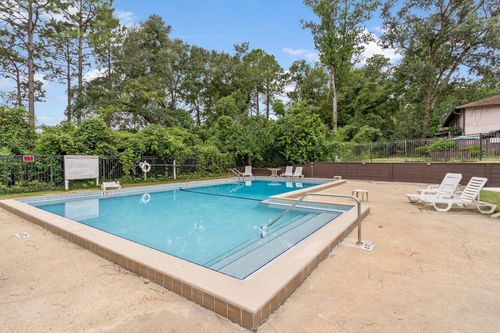 517 Westwood Dr, TALLAHASSEE, FL, 32304-1427 | Card Image