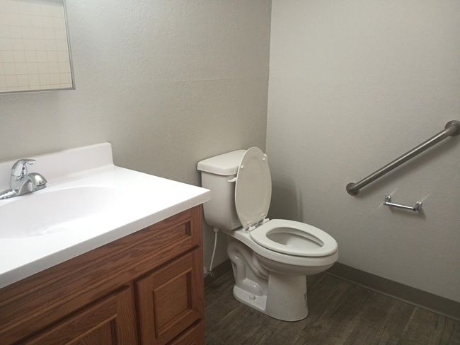 Bathroom | Image 10