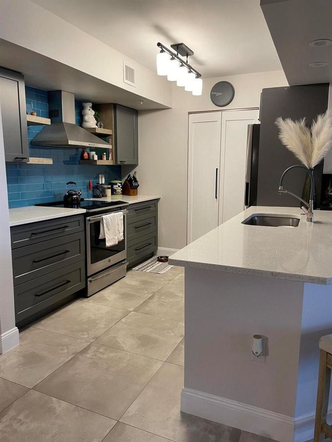 APT-305 - 1200 Scotia Dr, Condo with 2 bedrooms, 1 bathrooms and null parking in Hypoluxo FL | Image 11