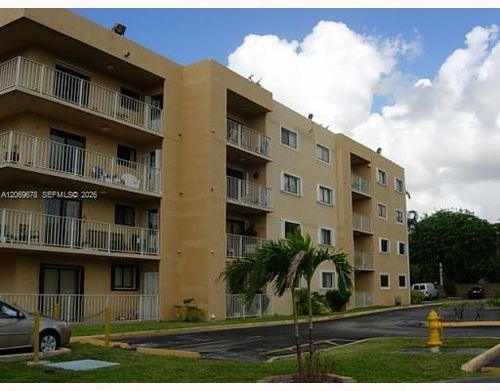 303-8500 Nw 8th St, Miami, FL, 33126-3744 | Card Image