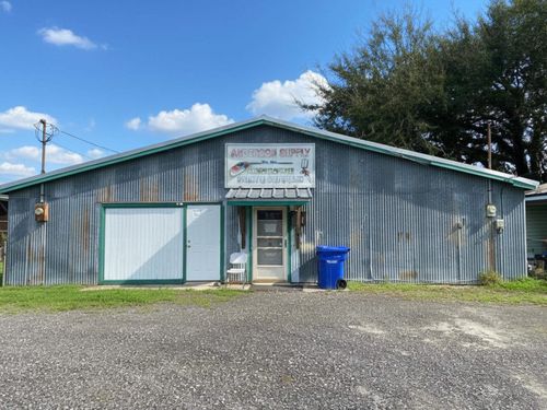 621 Locust St, Thibodaux, LA, 70301-2123 | Card Image