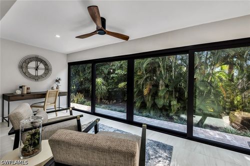 1c-990 8th St S, NAPLES, FL, 34102-8215 | Card Image