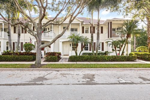 2889 E Community Dr, Jupiter, FL, 33458-8216 | Card Image