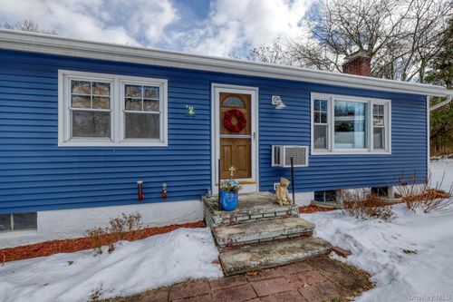 1 Dose Rd, Wappingers Falls, NY, 12590-3403 | Card Image