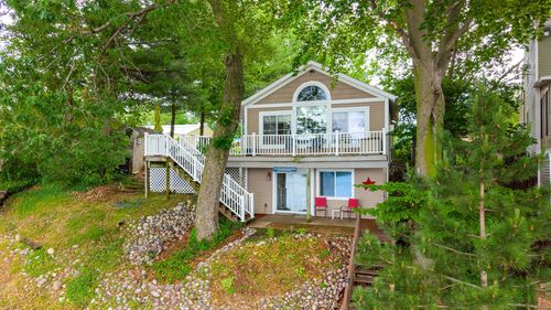 11478 Handy Ln, Plainwell, MI, 49080-9027 | Card Image