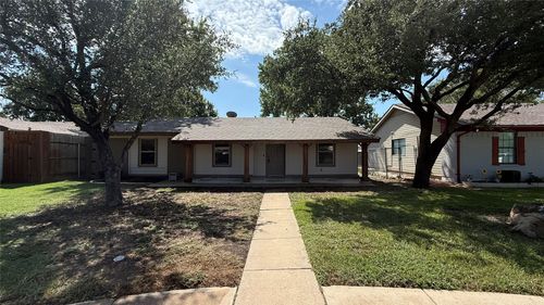 810 Grassy Glen Dr, Allen, TX, 75002-3243 | Card Image