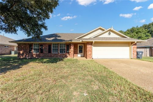 900 Chapel View Drive, Woodway, TX, 76712 | Card Image