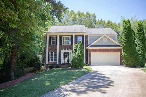 8412 Bridgestone Dr, Huntersville, NC, 28078-5835 | Card Image