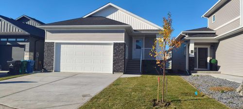 161 Rivergrove Chase W, Lethbridge, AB, T1K8H7 | Card Image