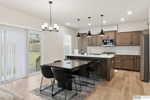 6615 N Hws Cleveland Blvd, Omaha, NE, 68116-1161 | Card Image