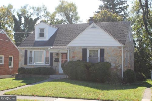 117 W Oates Ave, WINCHESTER, VA, 22601-4915 | Card Image