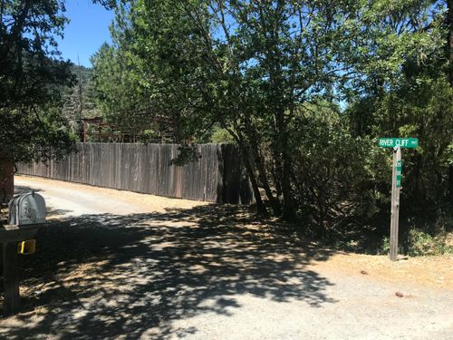 20 River Clf, Mad River, CA, 95526-9524 | Card Image