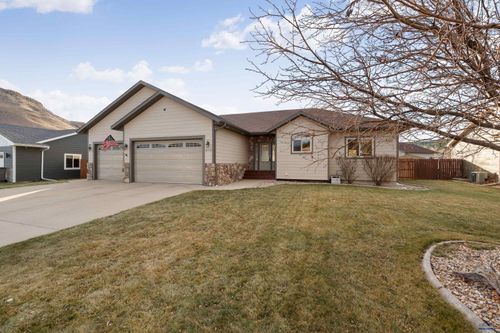 8771 Steamboat Ln, Summerset, SD, 57769-6212 | Card Image